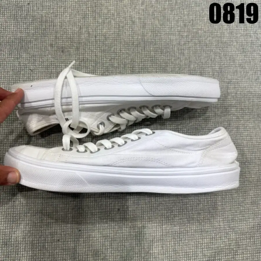 반스 올드스쿨 스니커즈 화이트 265