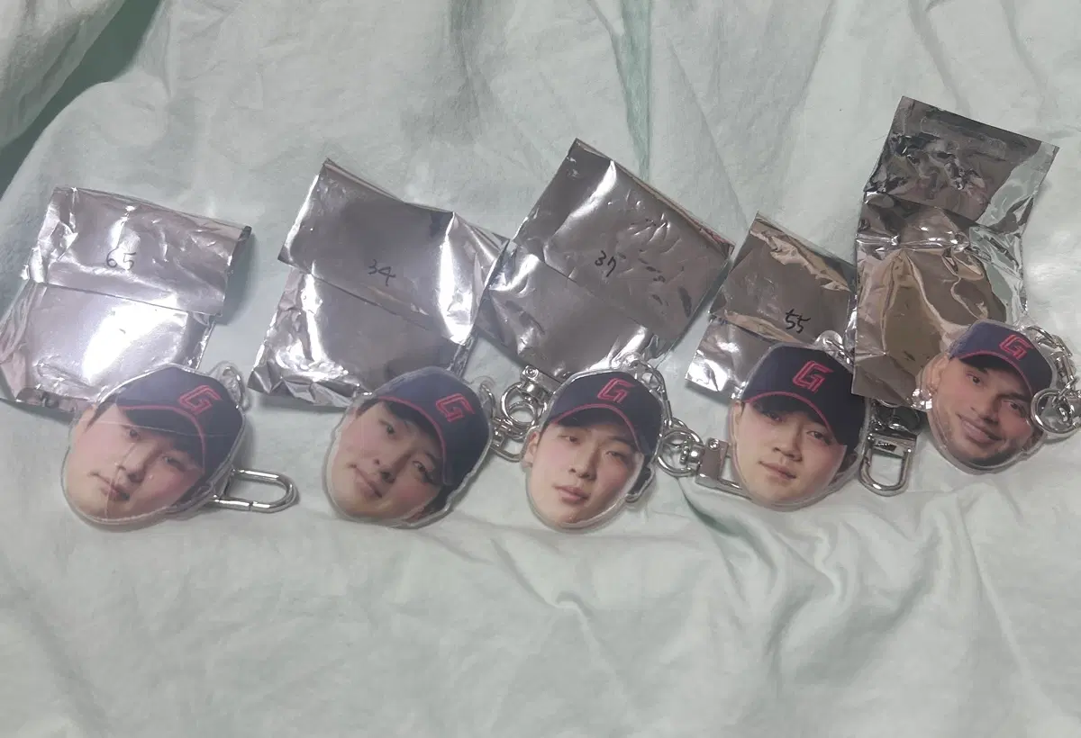 롯데자이언츠 얼굴 페이스 키링(정철원 김원중 김민석 윤성빈 레이예스)