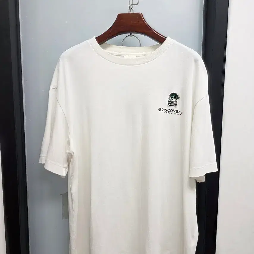 디스커버리 익스페디션 반팔티 100