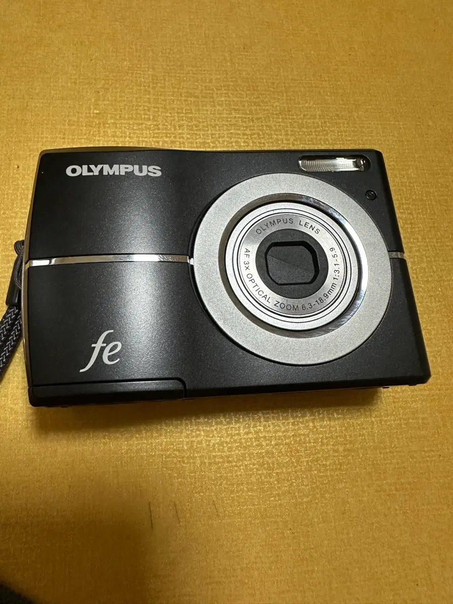 올림푸스 FE-35 디카 판매합니다.