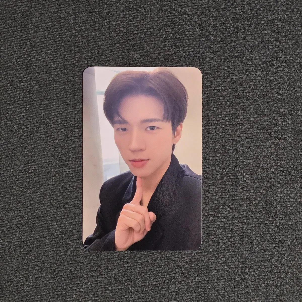 우현 인피니트 남우현 핫도그 포카 라이크 카페 럭드