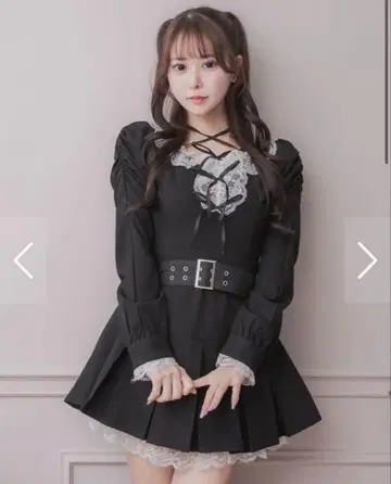pium 레이스 프릴 플리츠 미니 원피스 블랙
