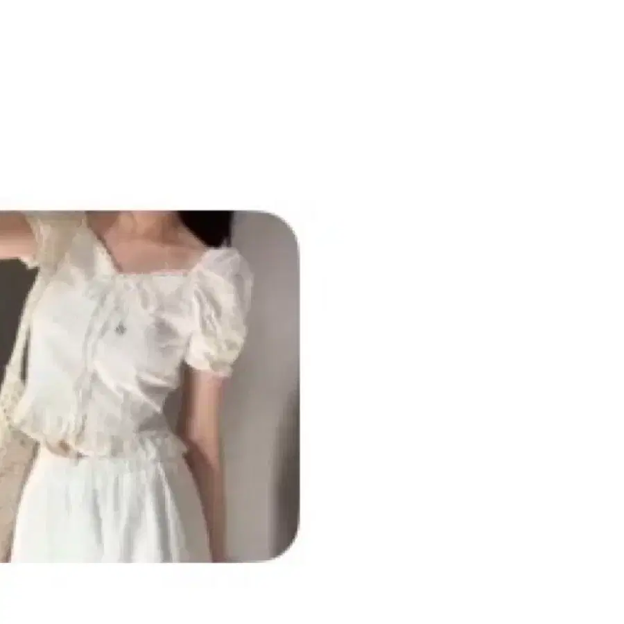 스모크 퍼프 리본 블라우스