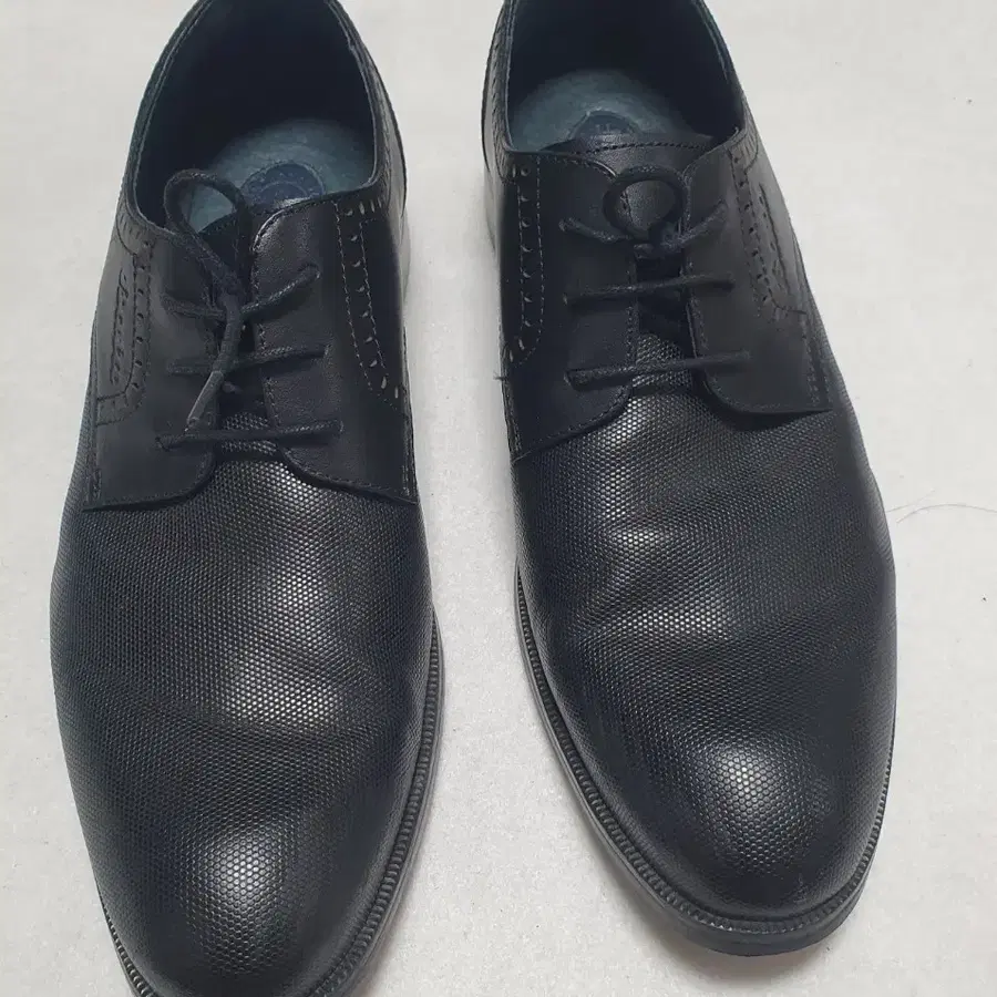 BATA 남성 블랙 가죽구두255