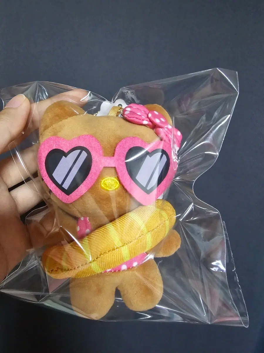 산리오 헬로키티 인형 키링 하트 선글라스