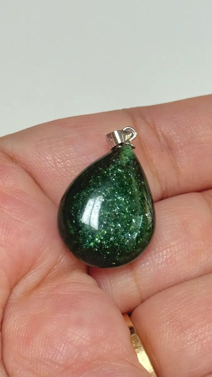 [S925] 천연원석 25캐럿 그린 스트로베리쿼츠 물방울 펜던트