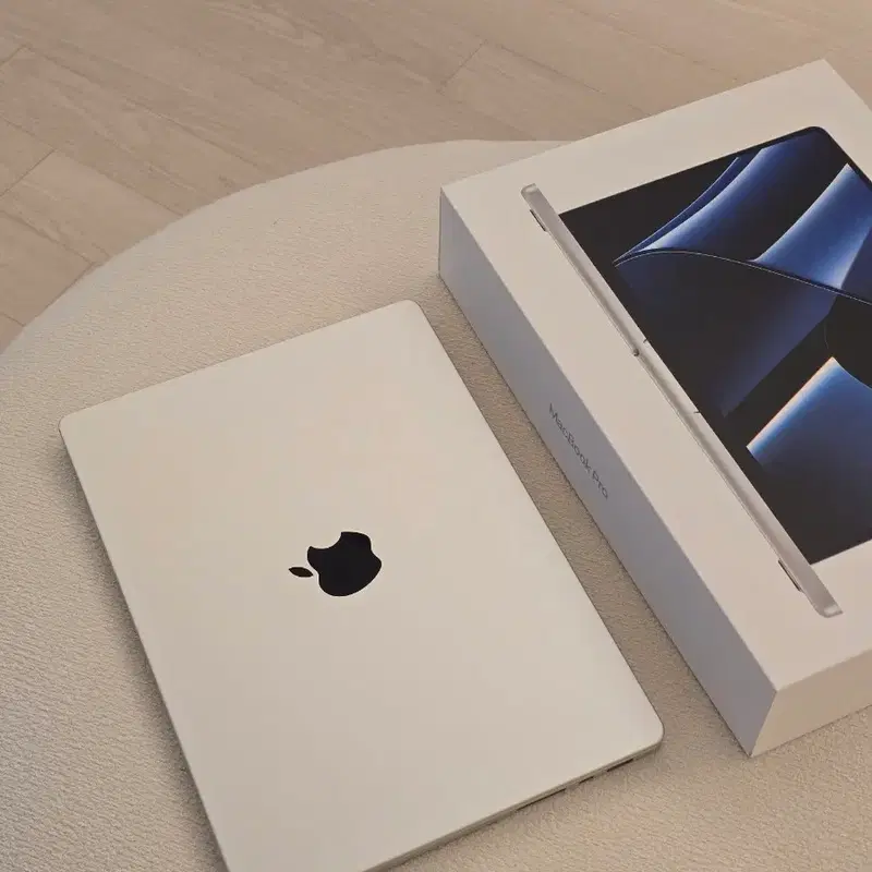 맥북프로 14인치 실버 M2 Pro 16GB 512GB