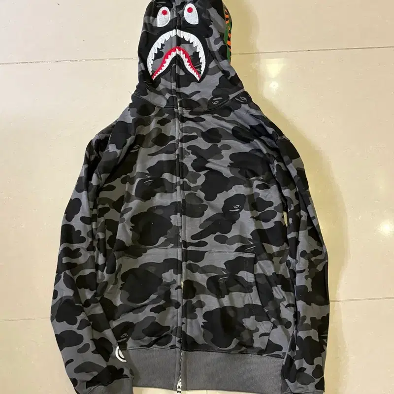 베이프 샤크후드 집업 흑계 L