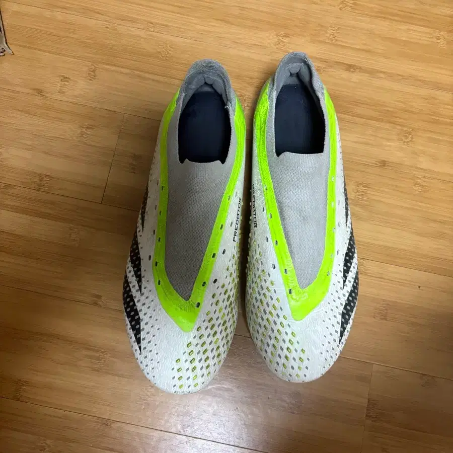 프레데터 250 아디다스 축구화
