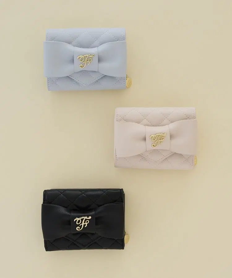 Maison de FLEUR 메종드플뢰르 퀄팅 F 리본 지갑