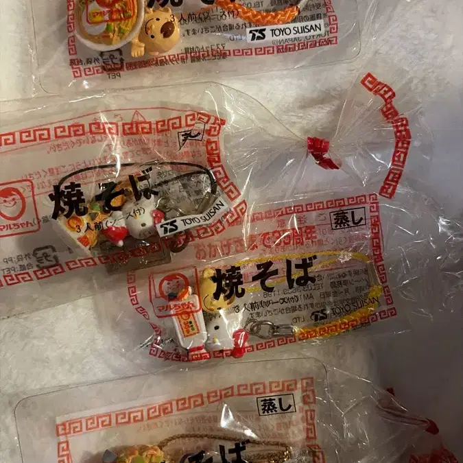 고전 일본 키티 야키소바 콜라보 키링