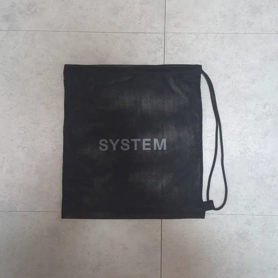 system 메쉬 스트링 백 팝니다