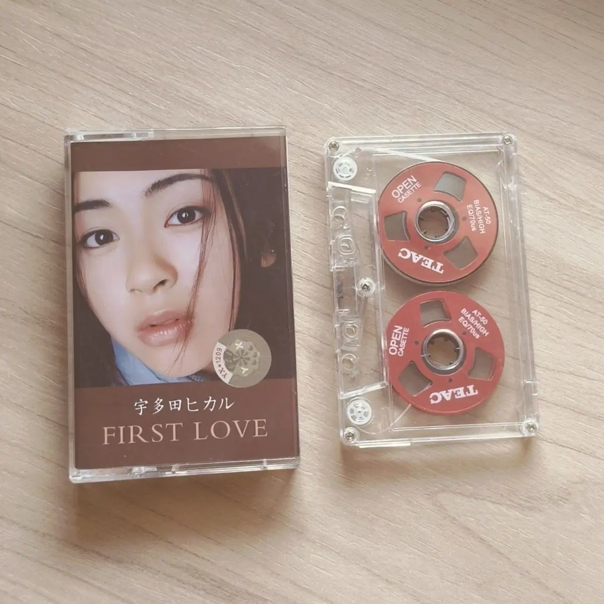 우타다 히카루 First Love 레드 릴 카세트 테이프