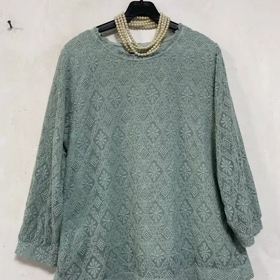 N6939 자수 레이스 블라우스