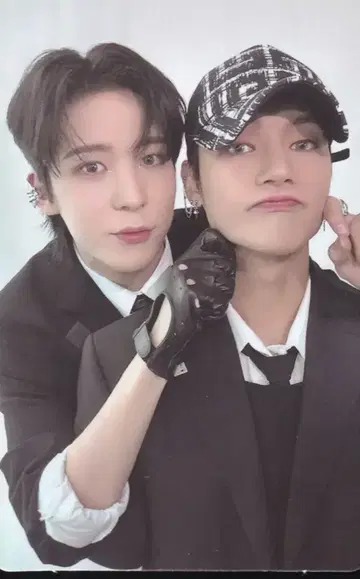 ATEEZ THE WORLD EP.2 : OUTLAW YUN HO/WOO YOUNG 트레이딩 카드 DIARY