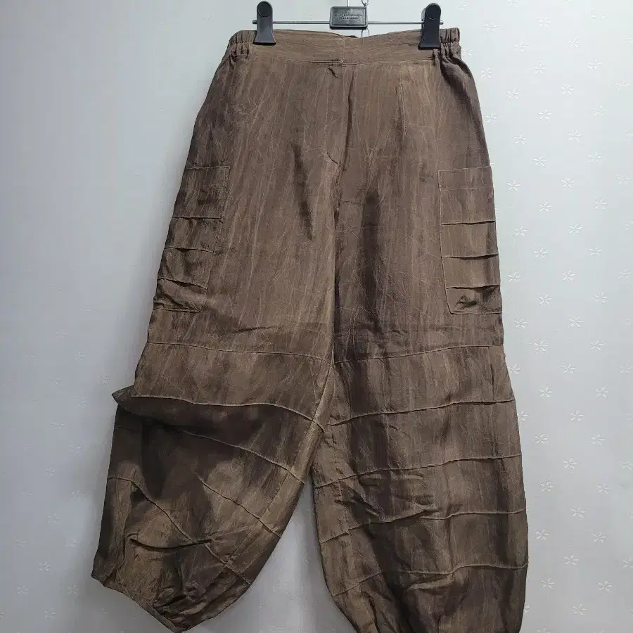 66)인견 자연염색 핀턱바지