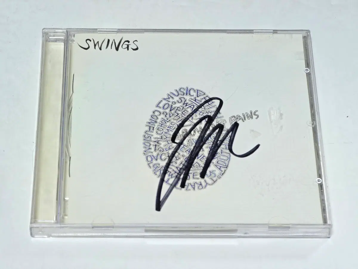 스윙스(Swings) - Growing Pains (성장통) 친필 싸인 CD