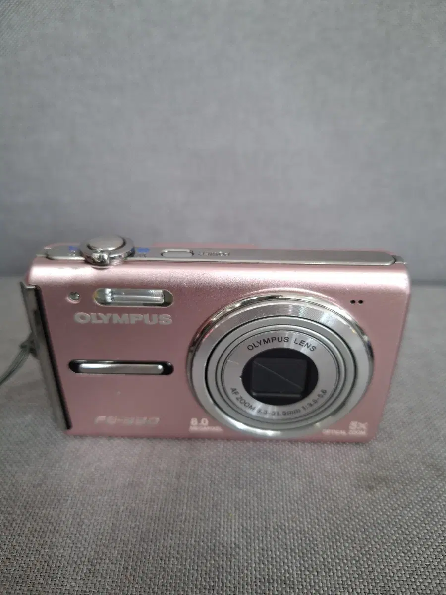 7.올림푸스 FE-330 핑크 카메라