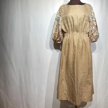FRENCH PAVE 프렌치 파베 소매 레이스 자수 원피스 마 혼방 고급