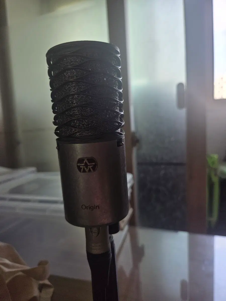 Aston Origin 스탠다드 콘덴서 마이크 거치대 포함