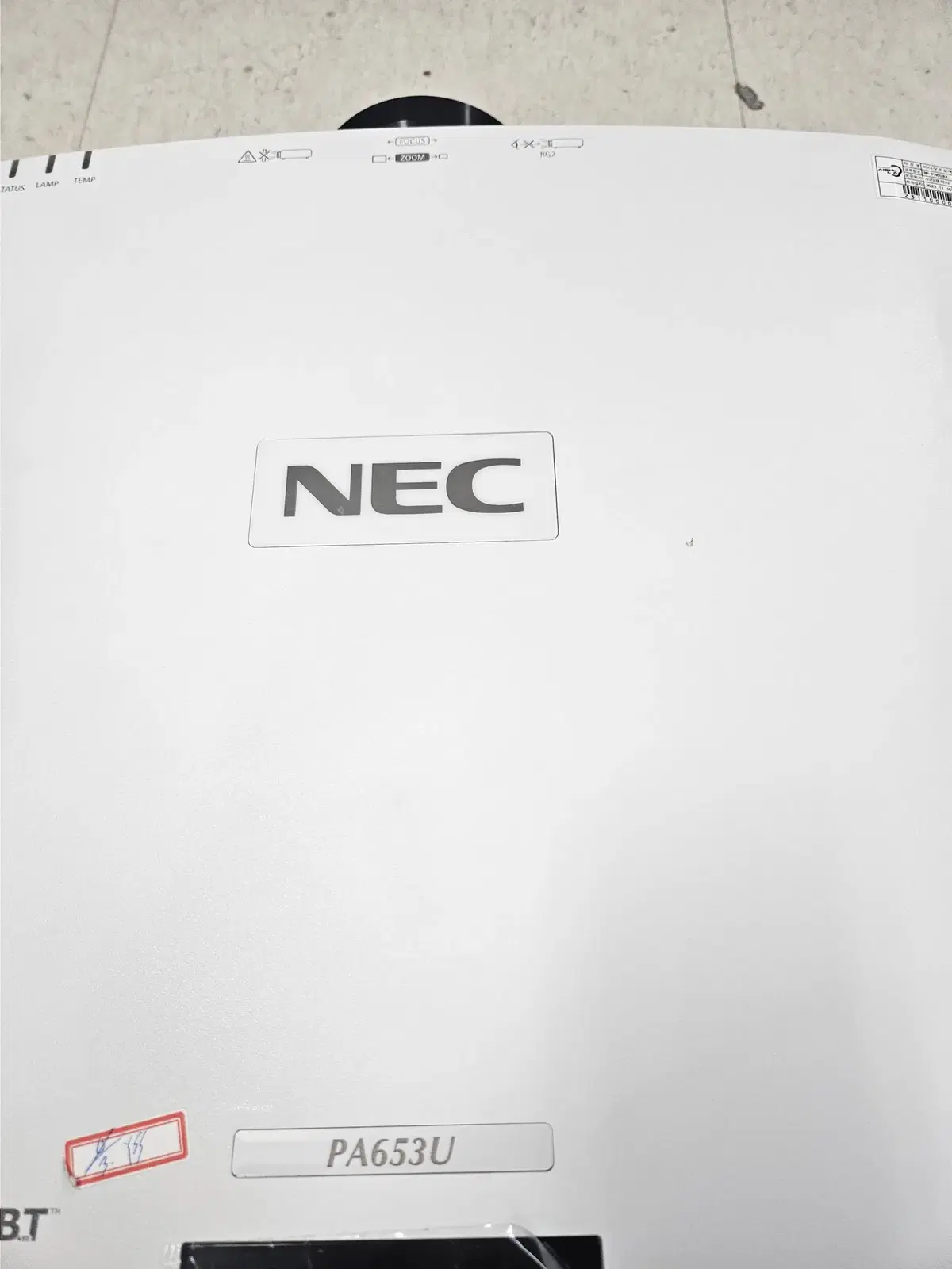 NEC PA653U 프로젝터 판매합니다.