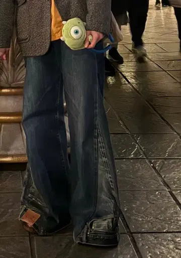 재구축 도킹 리메이크 플레어 데님