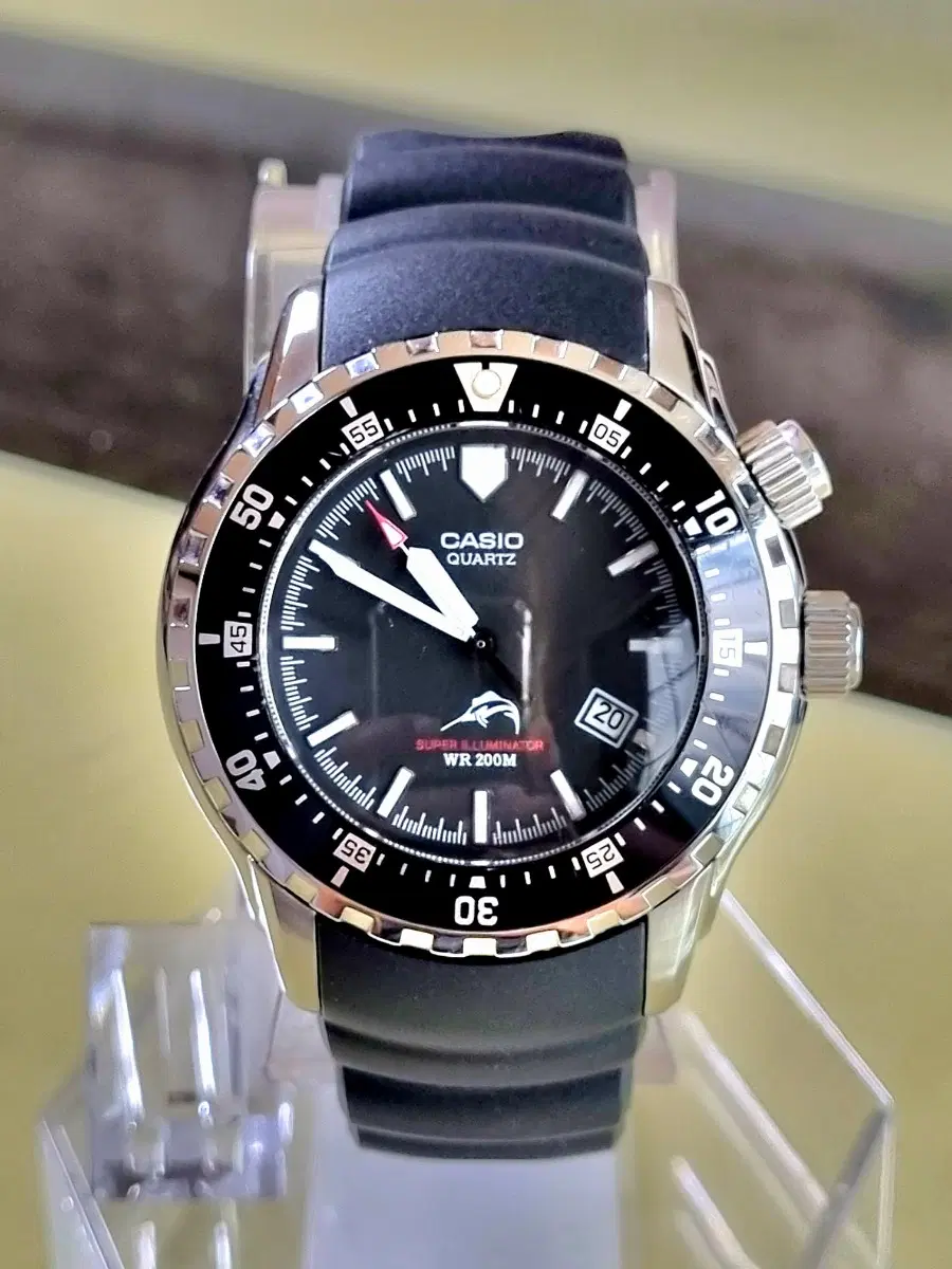 빈티지 극미품 흑새치 CASIO MDV-102 수퍼일루미네이터 청새치 백새치 밀리터리 군사워치 다이버 카시오시계