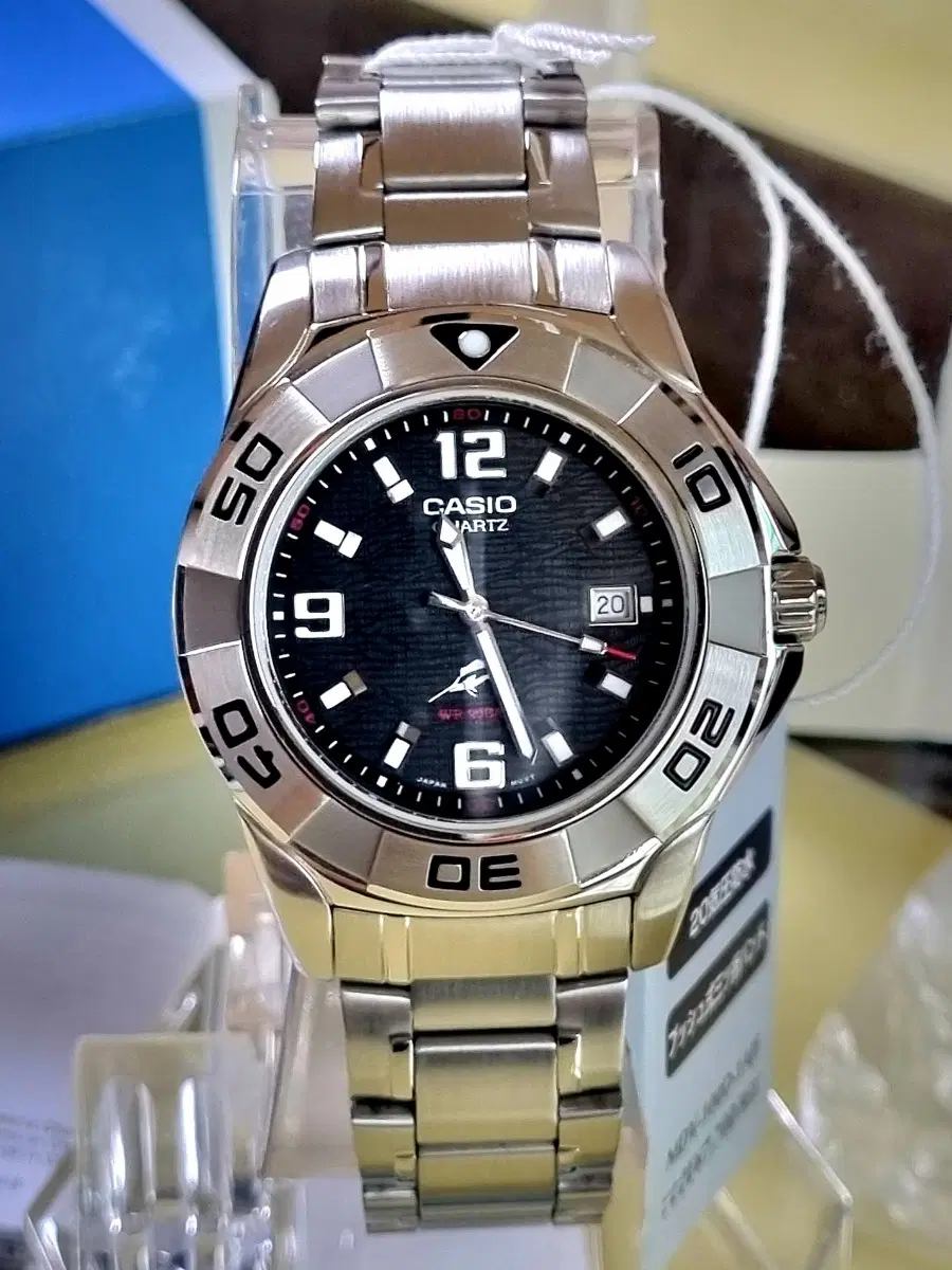 빈티지 미사용품 풀박스 은새치 CASIO MDV-100D-1AFJ 청새치 흑새치 백새치 밀리터리 군사워치 다이버 카시오시계