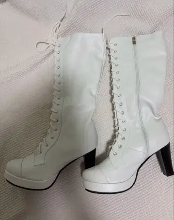 레이스업 가죽 롱 부츠 화이트