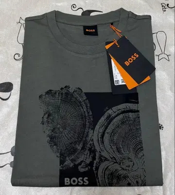 HUGO BOSS 미사용 새상품 남성용 t셔츠 M