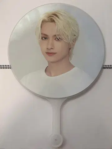 SEVENTEEN 준 부채 CARATLAND 세븐틴