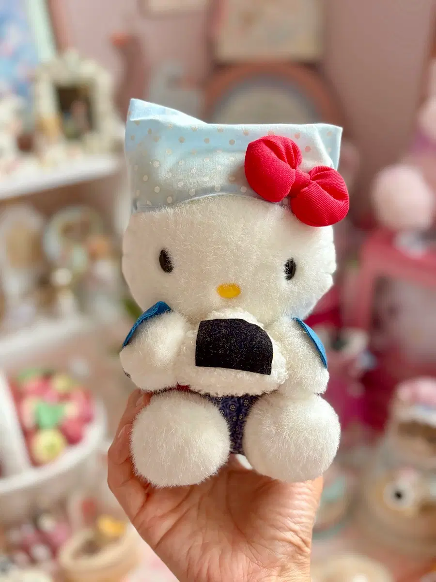 산리오) (할인중)고전 산리오 헬로키티 니가타 지역한정 주먹밥 인형