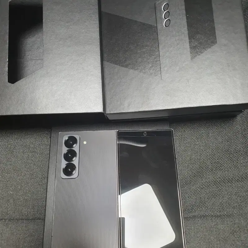 갤럭시폴드SE 512G 스폐셜에디션(16Ram)
