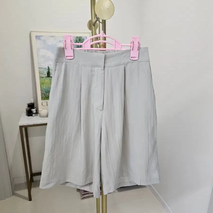 핀턱 버뮤다팬츠