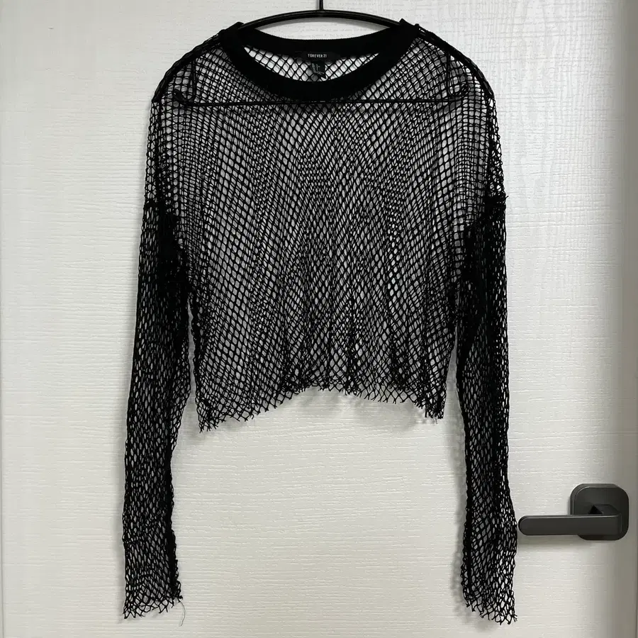 [FOREVER21] L | 블랙 망사 넷 메쉬 긴팔 크롭 티셔츠