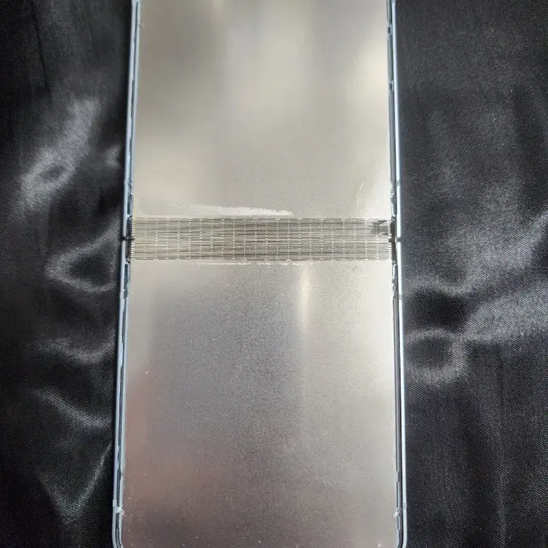 Z플립6 256GB 액정고장 부품용