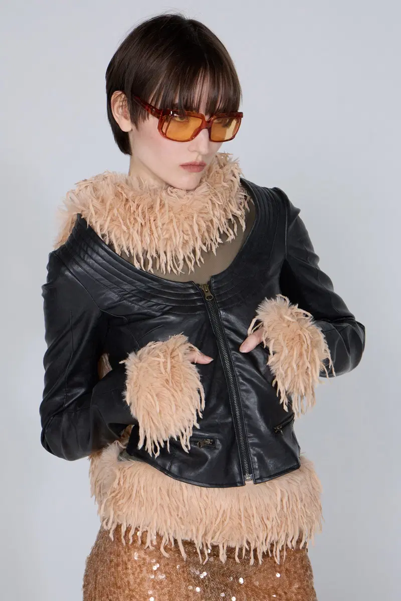 스컬프터 Portrait Neck Faux Leather Jacket Black