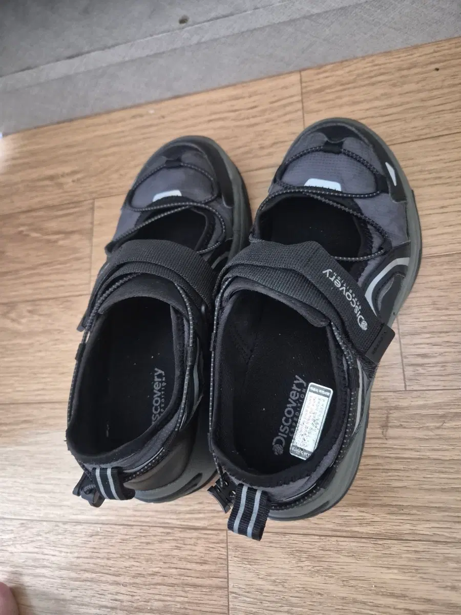 디스커버리 메리제인 차콜