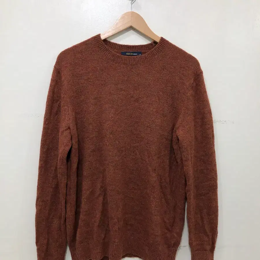 Kinloch 킨록 라운드 니트