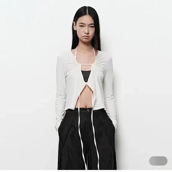 다이애그널 스트링 랩탑 아이보리 다이애그널 가디건 화이트