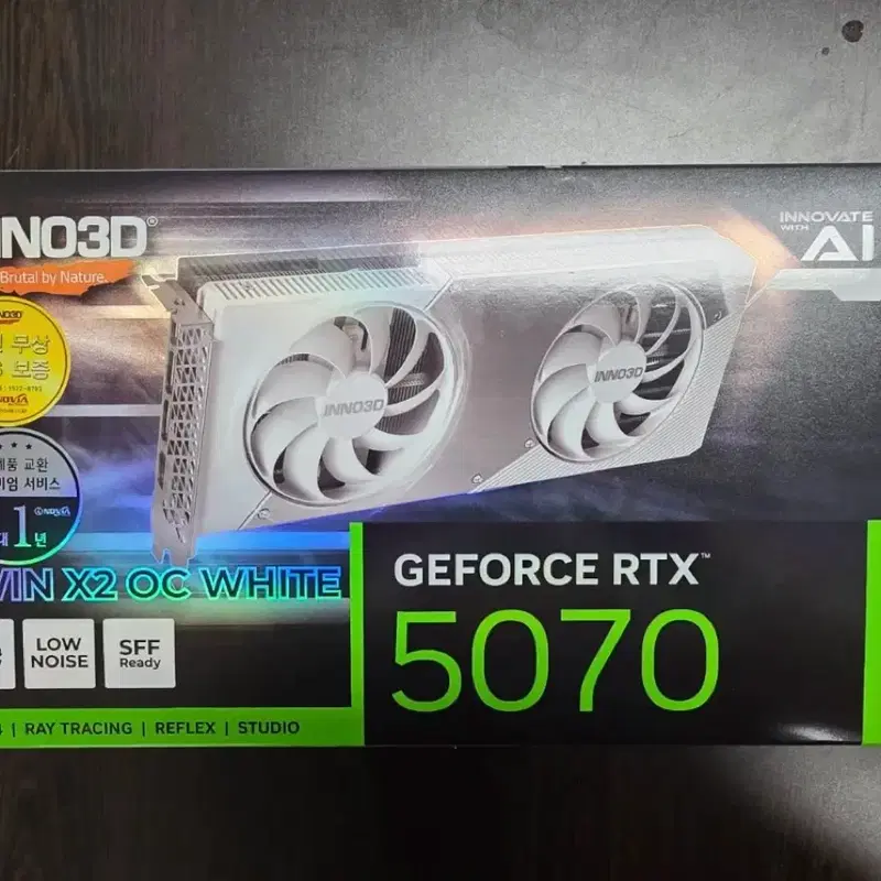 새상품 INNO3D 지포스 RTX 5070 TWIN X2 OC WHITE 12GB GDDR7 판매 또는 교환