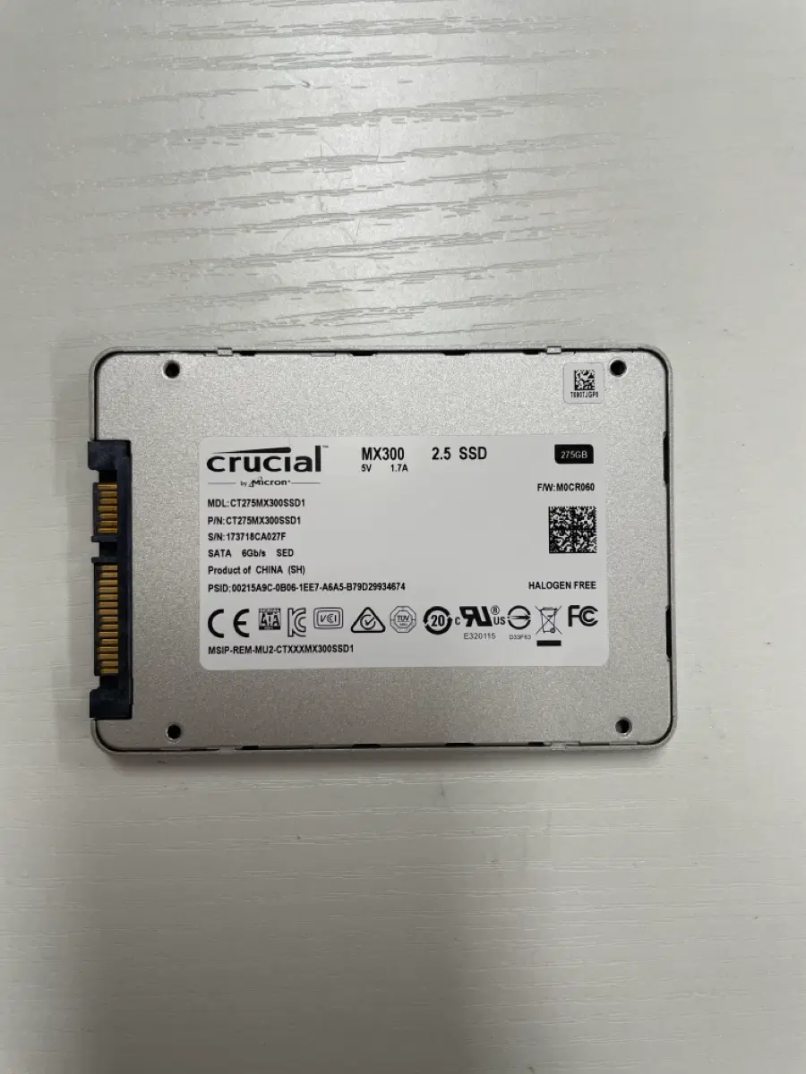 crucial MX300 2.5 SSD 275GB