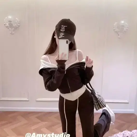 트레이닝 세트 브라운