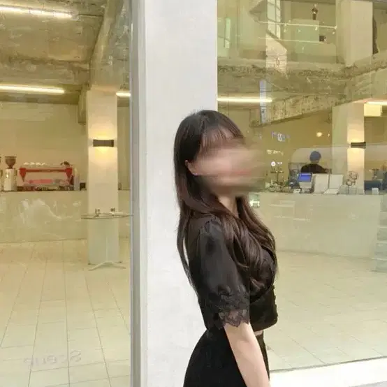 블랙 레이스 숏 블라우스 치마세트