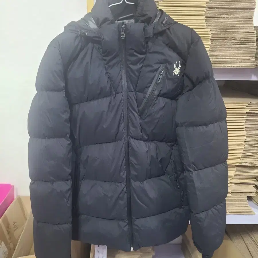 스파이더 블랙 후드 오리털 패딩 M 남95