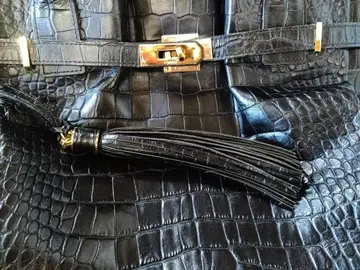 LEATHER JEWELS 레더쥬얼스 크로커다일 토트백 블랙
