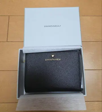SAMANTHAVEGA 사만사베가 이단 접이식 지갑 블랙