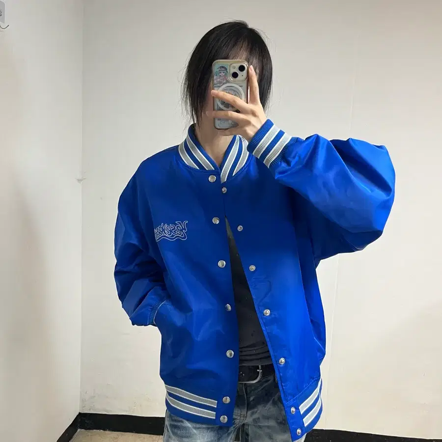 예스아이씨 블루 바시티 자켓