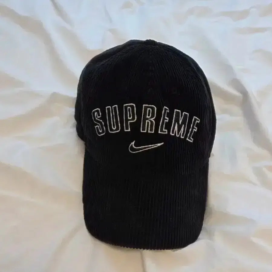 (대두가능) 슈프림 나이키 코듀로이 볼캡 / supreme nike