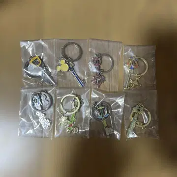 제일복권 킹덤하츠 G상 키 블레이드 참 8종 컴프 세트